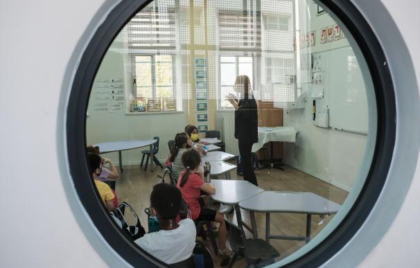 Los colegios se reabrieron en Israel en noviembre.
