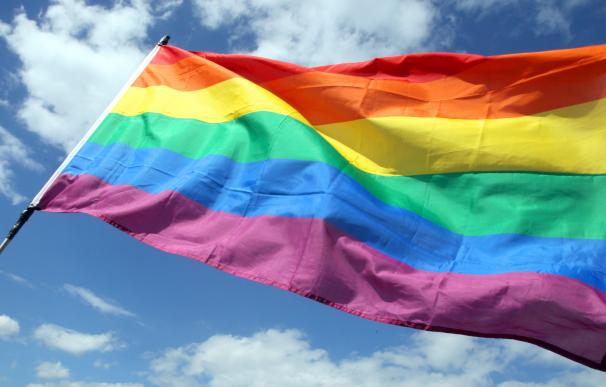 Una bandera del Orgullo Gay.