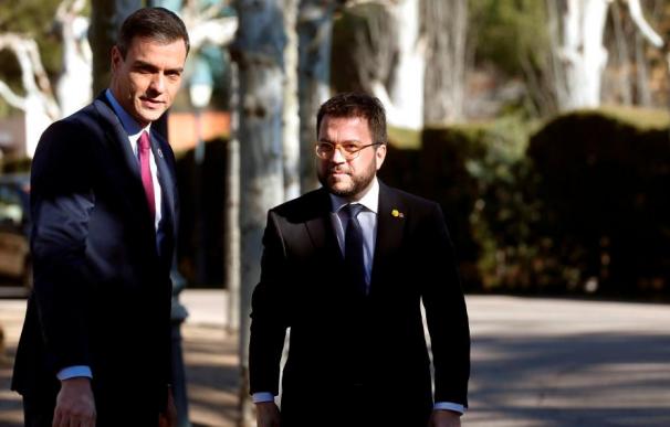 Sánchez recibirá este martes a Aragonès bajo proclamas de "autodeterminación"