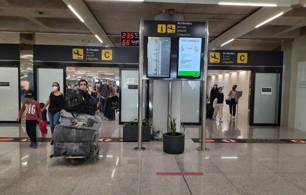 Llegada de turistas al aeropuerto de Palma.
POLITICA ESPAÑA EUROPA ISLAS BALEARES AUTONOMÍAS