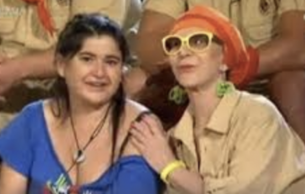 Lucía Etxebarría y Karmele Marchante en 'Campamento de verano'