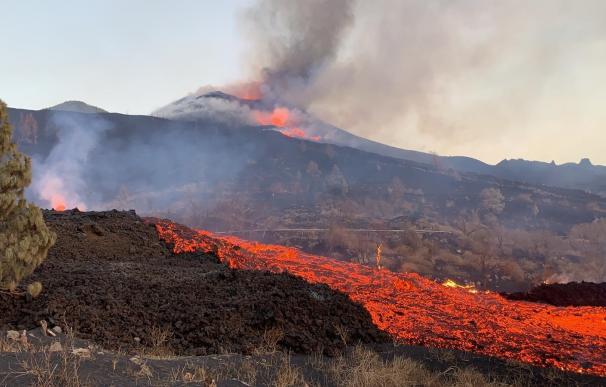 Colada de lava en la isla de La Palma
INVOLCAN
3/10/2021