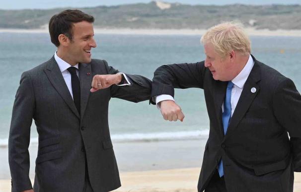 Emmanuel Macron, presidente de Francia, y Boris Johnson, primer ministro británico.