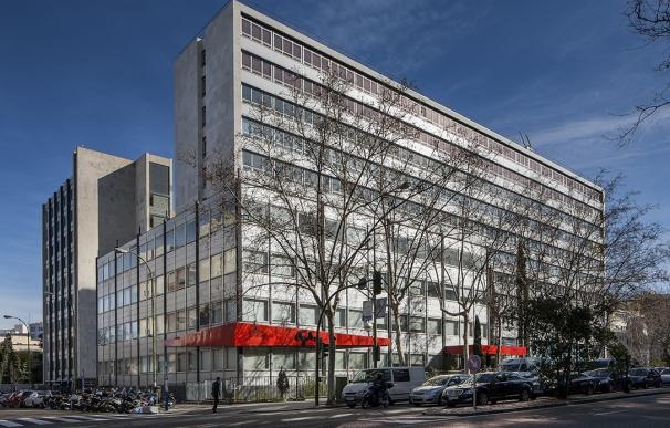 Edificio 'El Cubo' de oficinas de Madrid
CBRE
  (Foto de ARCHIVO)
5/3/2015