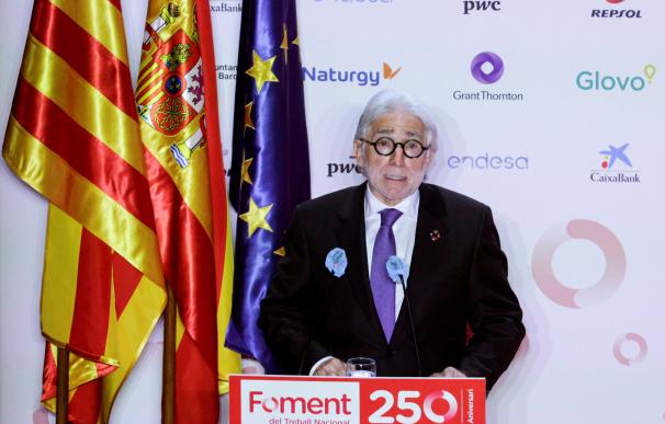 El presidente de Foment del Treball, Josep Sánchez Llibre, interviene en el acto de celebración del 250 aniversario de Foment del Treball y la entrega de los XIV Premios Carles Ferrer Salat hoy lunes en Barcelona.