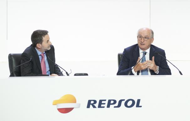 Imaz y Brufau en la junta de accionistas de Repsol en 2017 (Foto de ARCHIVO) 19/5/2017