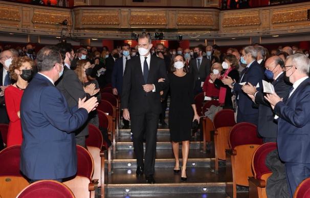 Los Reyes presiden en el Teatro Real la gala inaugural conmemorativa de los actos del V Centenario del fallecimiento de Antonio de Nebrija. CASA REAL 21/2/2022