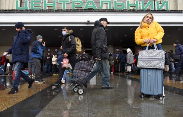 ciudadanos intentado salir de Ucrania