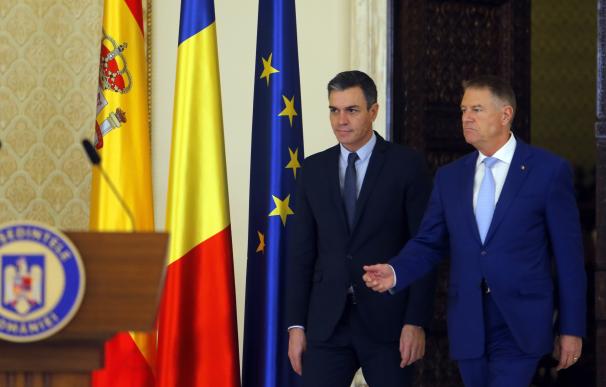 Pedro Sánchez y el presidente de Rumanía
