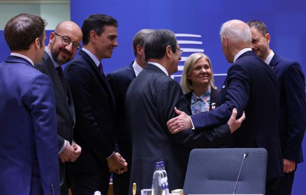 Los líderes europeos arropan a Biden en Bruselas.