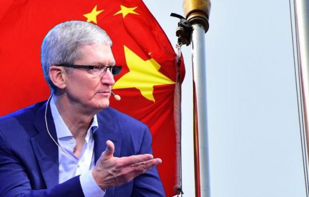 Tim Cook fabrica la mayoría de iPhones en China.