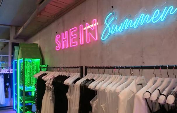 Shein inaugura su primera ‘pop up store’ en Madrid, con largas colas
