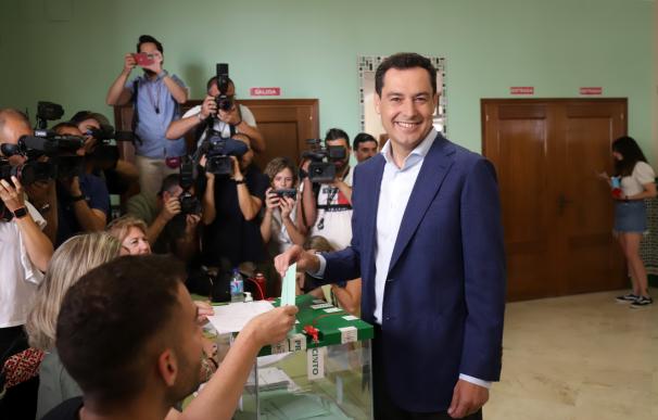 Juanma Moreno vota elecciones 19J