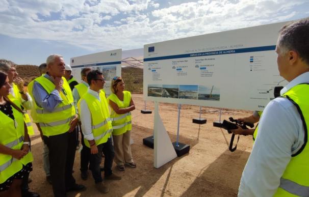 El ministro de Presidencia, Félix Bolaños, visita las obras del tramo Vera-Pulpí del AVE entre Almería y Murcia.
