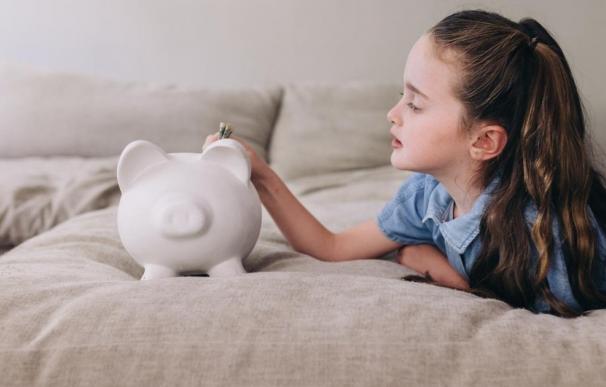 Trucos para enseñar a tus hijos a ahorrar dinero