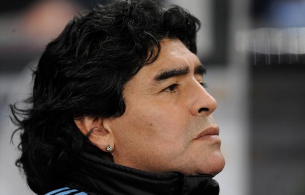 Dos millones por el balón de la 'Mano de Dios' de Diego Armando Maradona.
