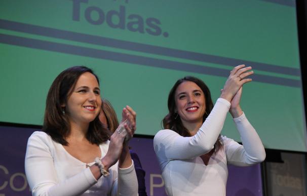 La secretaria general de Podemos y ministra de Derechos Sociales y Agenda 2030, Ione Belarra, y la secretaria de Acción de Gobierno de Podemos y ministra de Igualdad, Irene Montero.