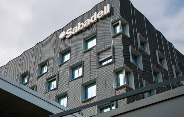 El FEI y Banco Sabadell financiarán con 330 millones a las pymes y midcaps