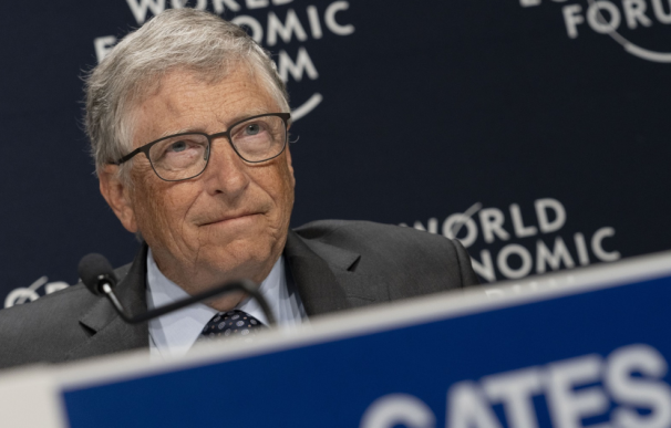 Bill Gates explica dónde se debe invertir el dinero en 2023