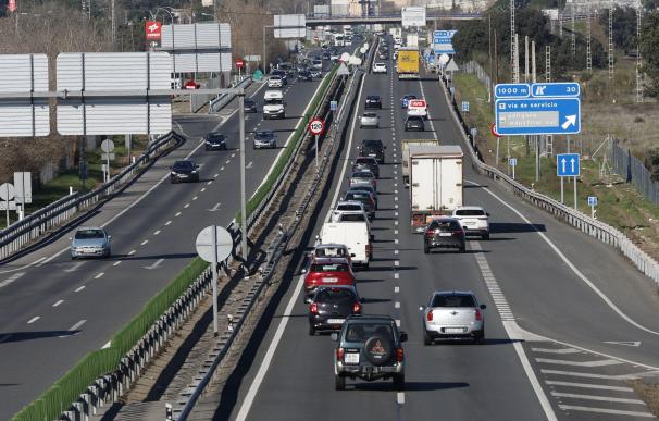 Tráfico en la autovía de Burgos A-1 este jueves a mediodía