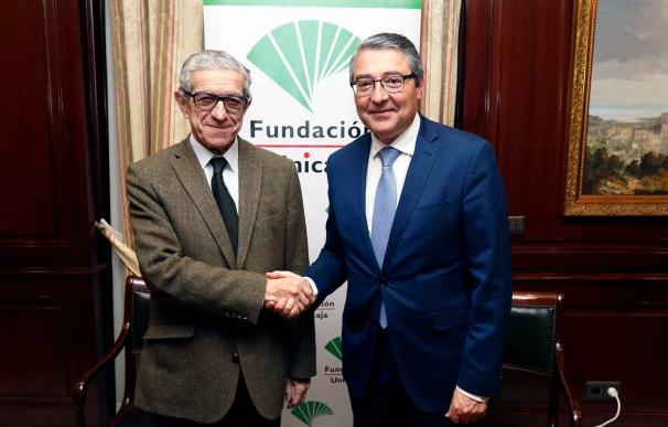 Braulio Medel presidente de la Fundación Unicaja y Francis Salado, presidente de la Diputación FUNDACIÓN UNICAJA
