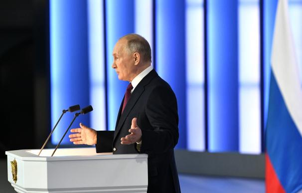 Vladimir Putin da su discurso anual en la Duma.