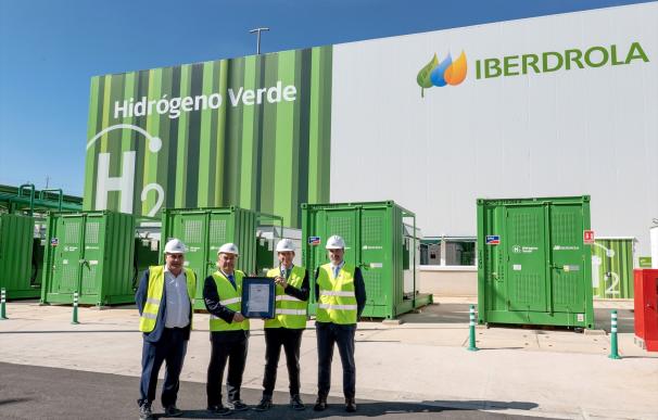 AENOR certifica el hidrógeno renovable por primera vez a dos plantas de Iberdrola