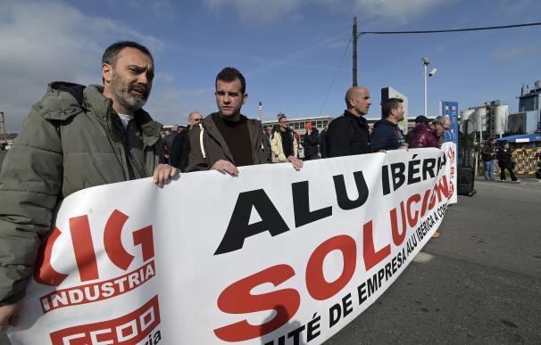 Los exempleados de Alu Ibérica exigen una solución para cobrar las indemnizaciones.