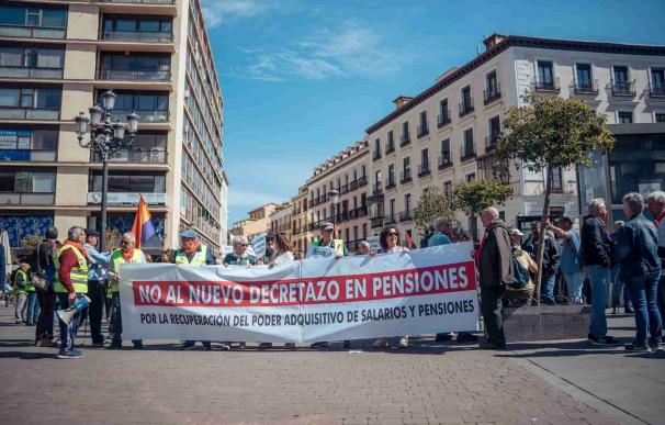 Los jubilados se manifiestan contra la reforma de pensiones aprobada en marzo