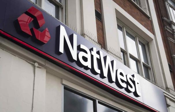El Gobierno de Reino Unido disminuye su presencia en NatWest por vender acciones