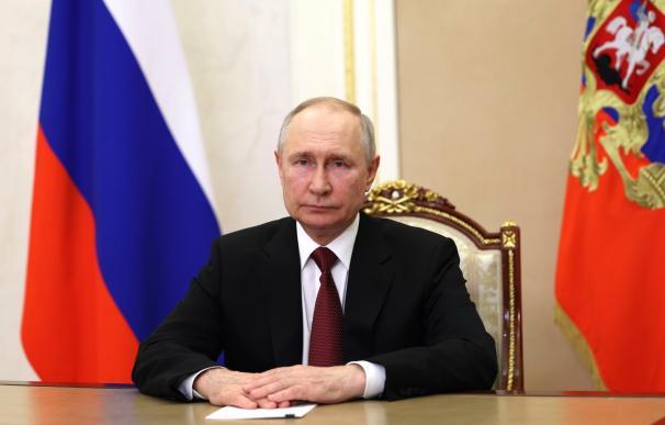 Putin prolonga hasta fin de año el veto a la venta de petróleo a un precio tope