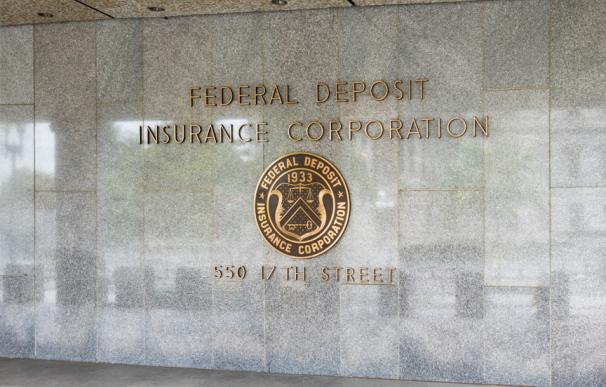 Sede de la FDIC, el supervisor y fondo de garantía bancario de EEUU.