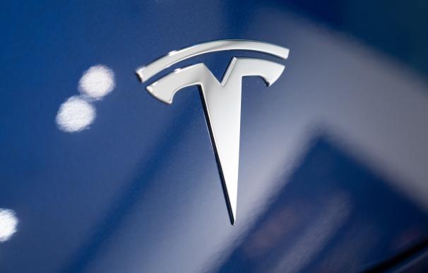 Logo de Tesla.