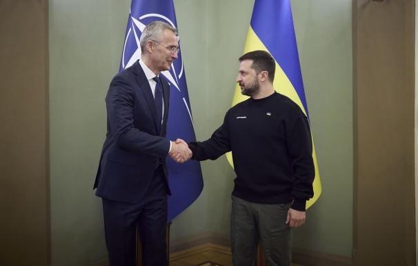 La OTAN invitará a Ucrania a ser nuevo miembro cuando "cumpla las condiciones"