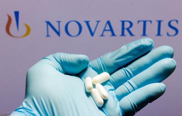 Novartis rebota casi un 3% tras avanzar en su plan de escisión y mejorar previsiones