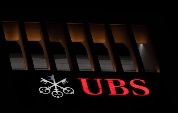 La FED multa a UBS con 242,3 millones de euros por la "mala praxis" de Credit Suisse
