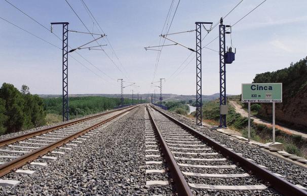 ACS, Acciona, FCC, Ferrovial y Comsa mantendrán el corredor Noreste de Adif