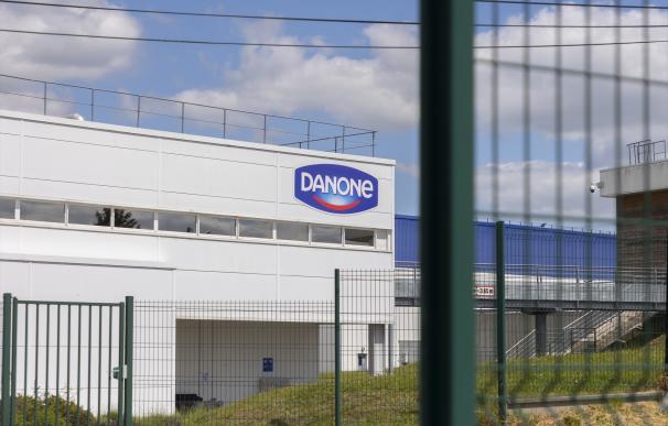 Danone gana 1.093 millones en el primer semestre y se desvincula se su filial rusa