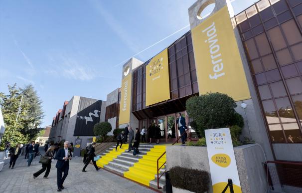 Ferrovial inicia el reparto de un dividendo flexible de 0,2871 euros por acción