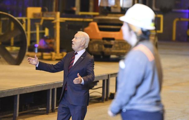 Joe Biden, durante su visita a unos astilleros en Filadelfia el 20 de julio.