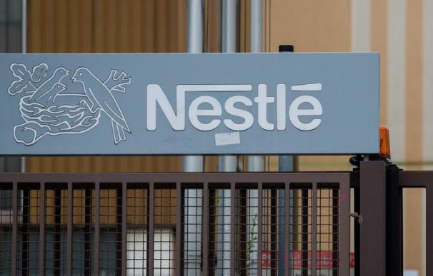 Nestlé subirá sus precios en Rusia impulsada por la devaluación del rublo