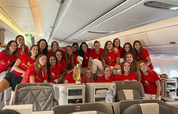Las campeonas del mundo viajan con Iberia