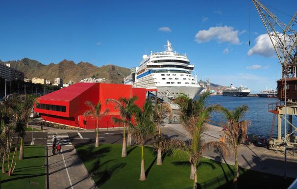 Puertos de Tenerife entrega su nueva terminal al mayor grupo de cruceros del mundo