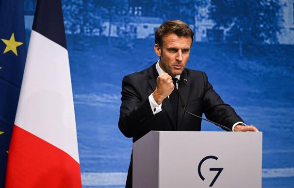 Macron se opone a la regulación diferente entre la energía nuclear y la renovable