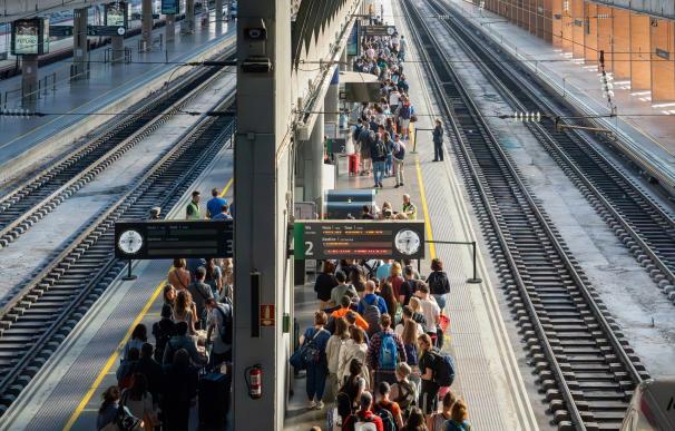 Los viajeros en tren ascienden un 21,8% hasta los 164,3 millones este trimestre