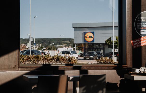 Lidl abrirá el primer supermercado en un aeropuerto peninsular en Madrid-Barajas