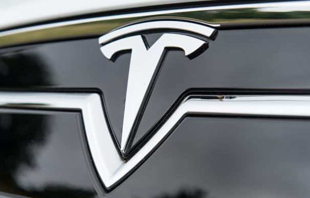 Tesla reduce la producción de sus autómoviles un 10% en el tercer trimestre
