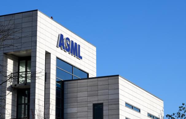 ASML gana 5.791 millones de euros hasta septiembre, un 52% más que el año pasado