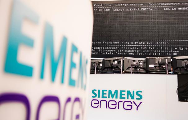 Logo de Siemens Energy en la Bolsa de Fráncfort.