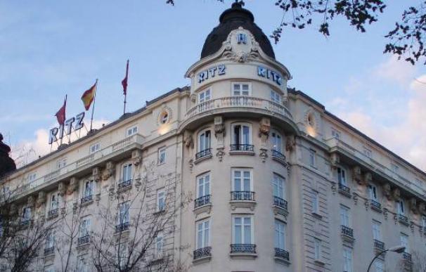 Memorias desde cinco euros: El icónico hotel Ritz subasta 750 lotes de materiales